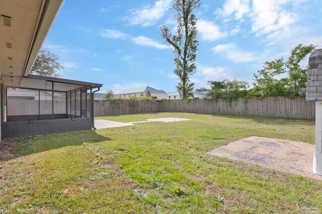 Building Photo - 2325 Merle Cir