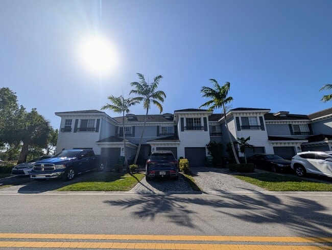 Building Photo - Gorgeous 2BR/2.5BA Townhouse in Gated Community – Lauderhill