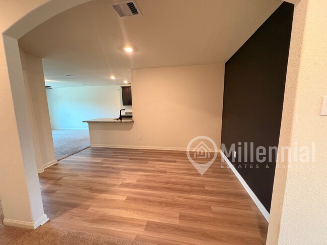 Building Photo - 24009 Wilde Dr