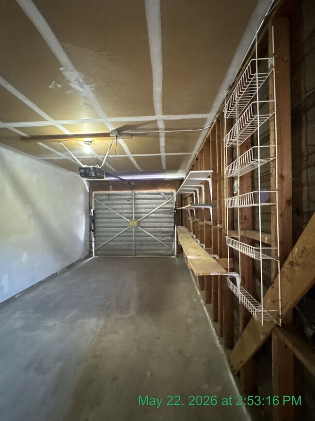 Building Photo - 1566