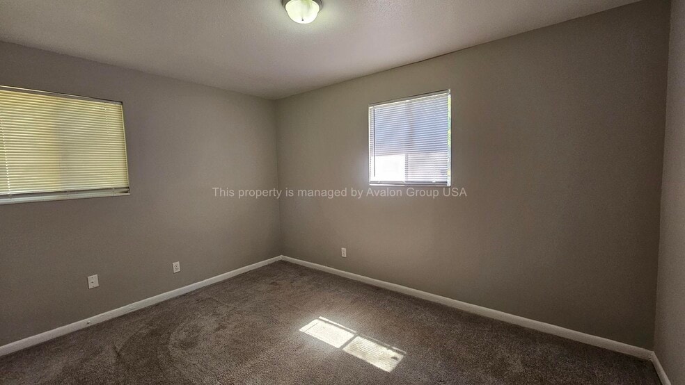 Building Photo - 6809 Miss Muffet Ln S