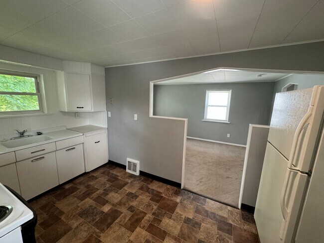 Building Photo - 517 Liberty St