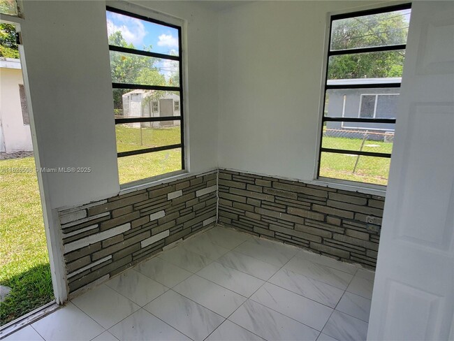 Building Photo - 1240 NE 143rd St