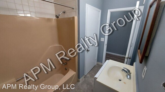 Building Photo - 1 br, 1 bath House - 617 Frink St