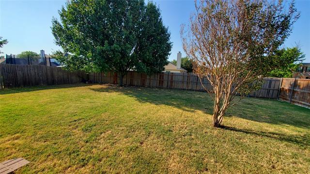 Building Photo - 3021 Sawgrass Dr