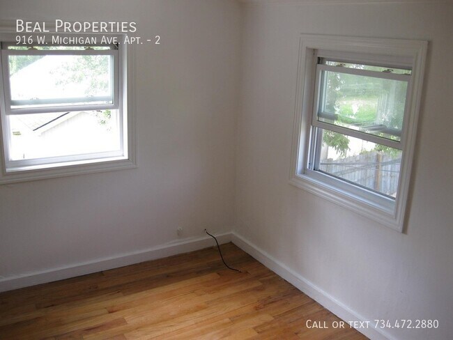 Building Photo - 916 W Michigan Ave