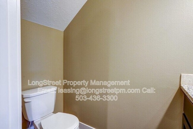 Building Photo - 482 S Monmouth Ave
