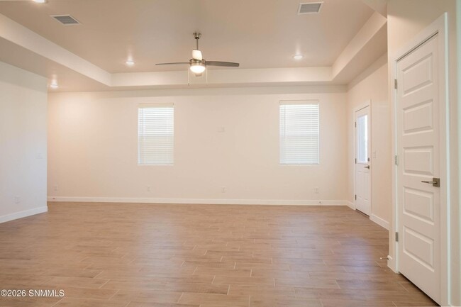 Building Photo - 7006 Sentinel Ave