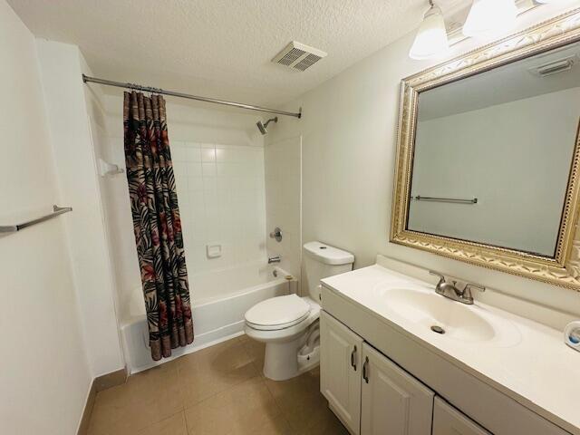 Building Photo - 401 Villa Cir