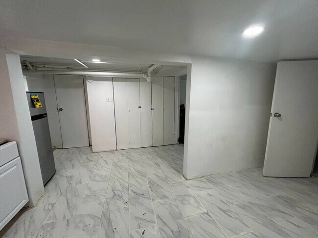 Building Photo - 1819 Palisade Pl