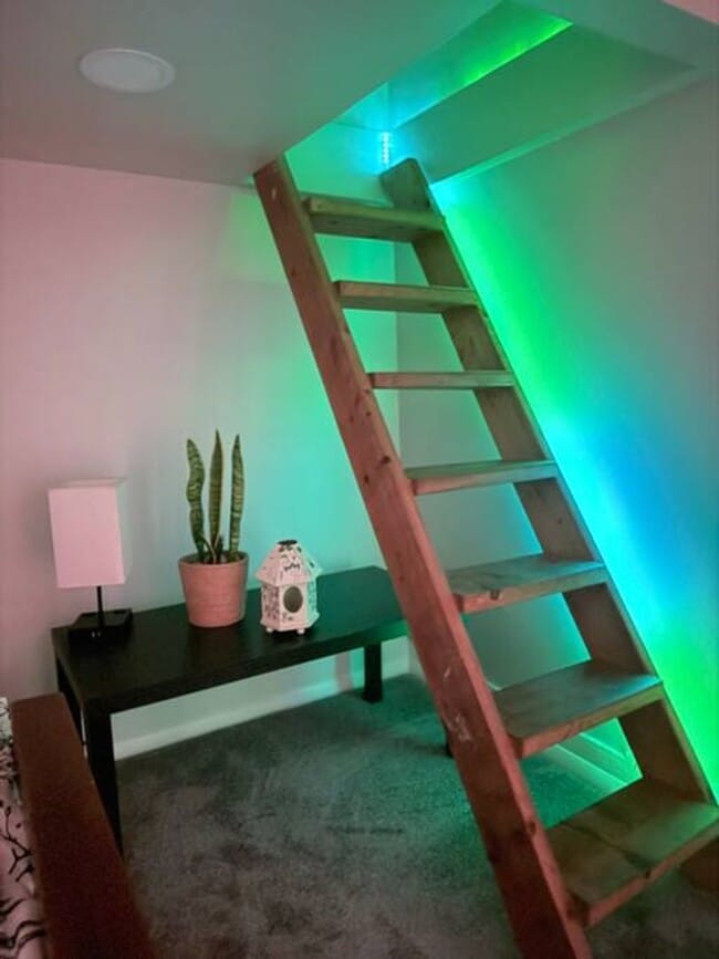 Building Photo - Fully Furnished Home close to UNL Campuses