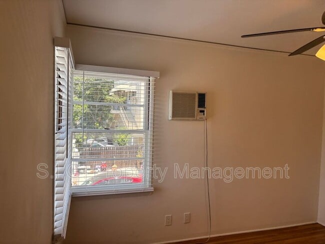 Building Photo - 1605 N Verdugo Rd