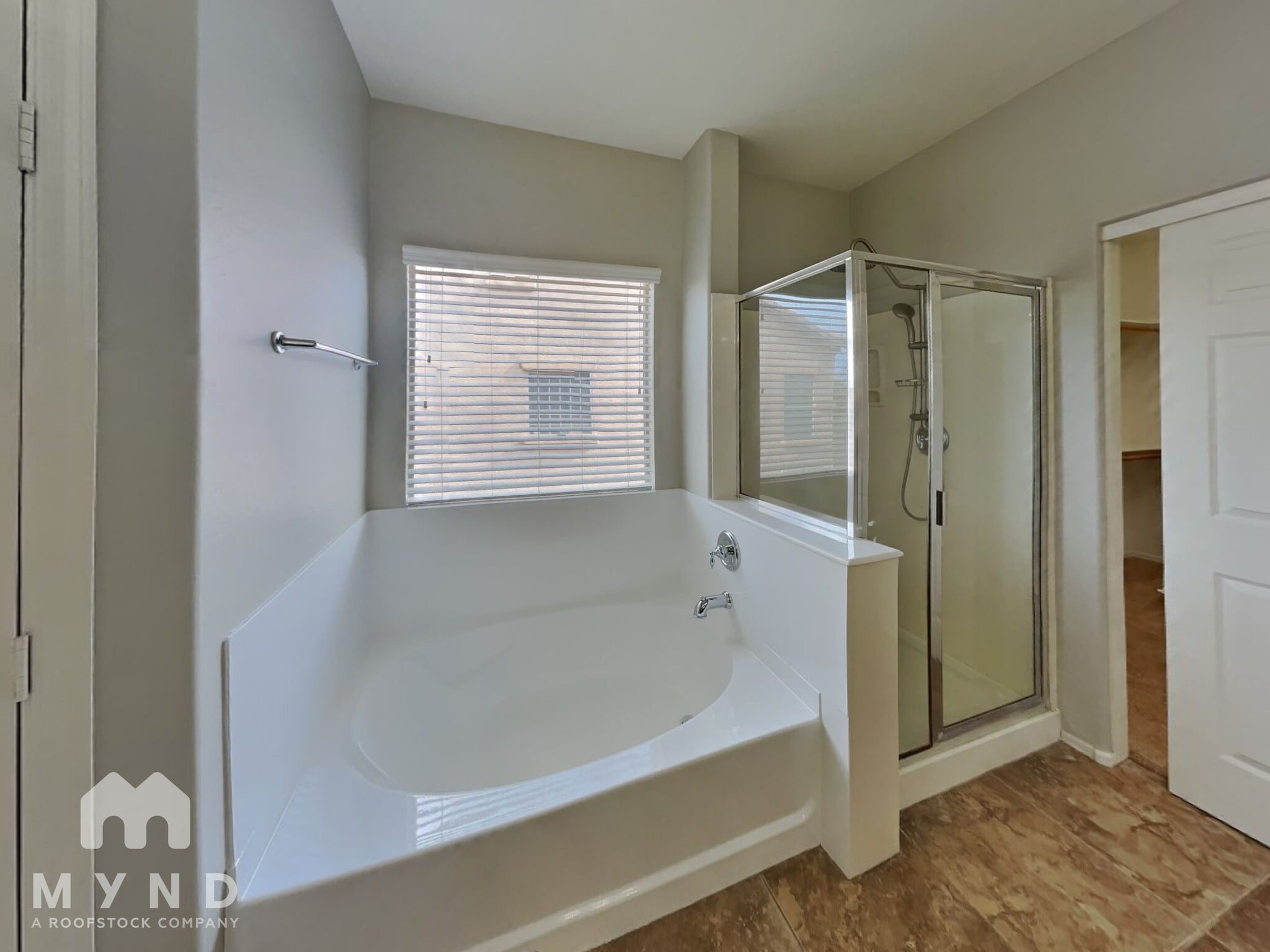 Building Photo - 3009 E Lynx Way