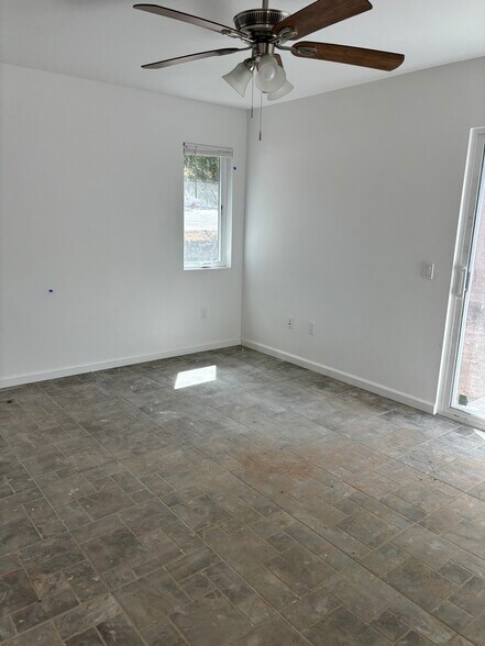 Building Photo - 691 Requeza St
