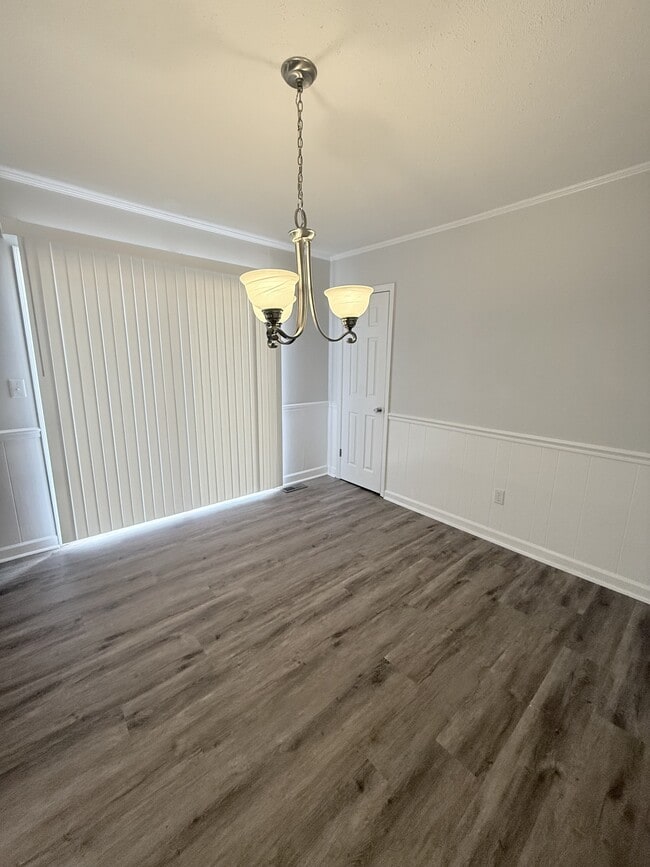 Building Photo - 1303 SC-90