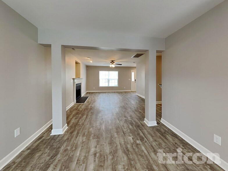 Building Photo - 3521 Dashiel Dr