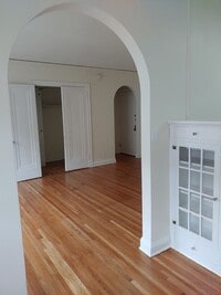 Building Photo - Calhoun Beach Apartments