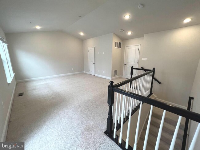 Building Photo - 1286 Orchid Rd