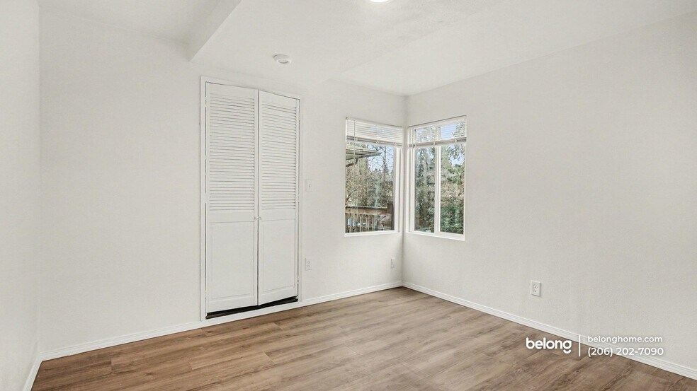 Building Photo - 16702 Linden Ave N