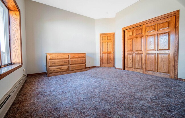 Building Photo - 16 Forino Ln