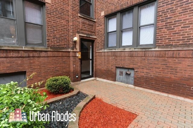 Building Photo - 3829 N Fremont St