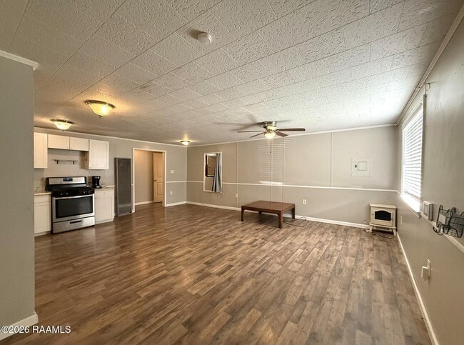 Building Photo - 209 Camp St