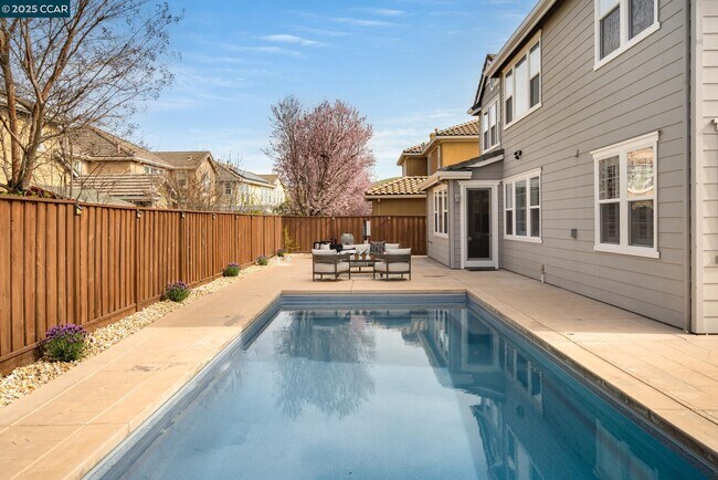 Building Photo - 2362 Keats Ln