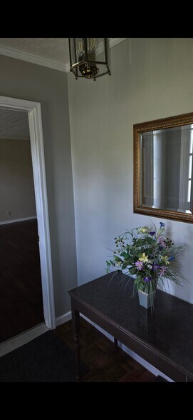 Building Photo - 392 Albright Ln