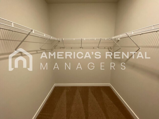Building Photo - Home for Rent in Weaver AL. Available to V...