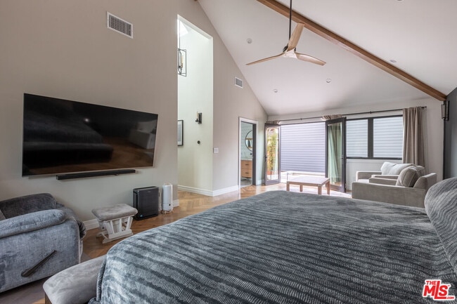 Building Photo - 1095 Chula Vista Pl