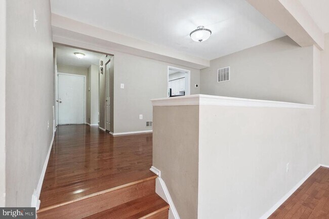 Building Photo - 2983 Borge St