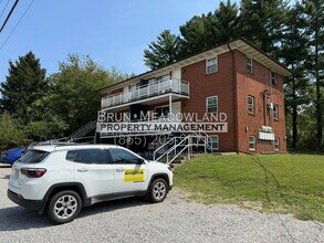 Building Photo - 1436 McArthur Rd