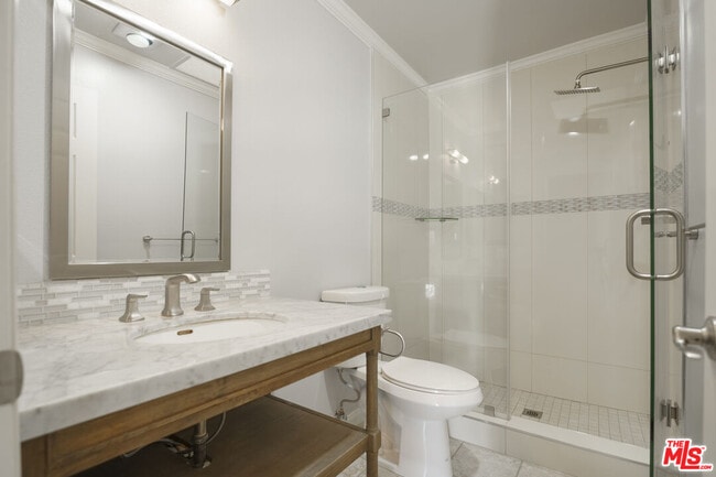 Building Photo - 2830 Lakeridge Ln