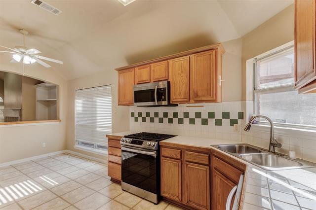 Building Photo - 459 Hayden Dr