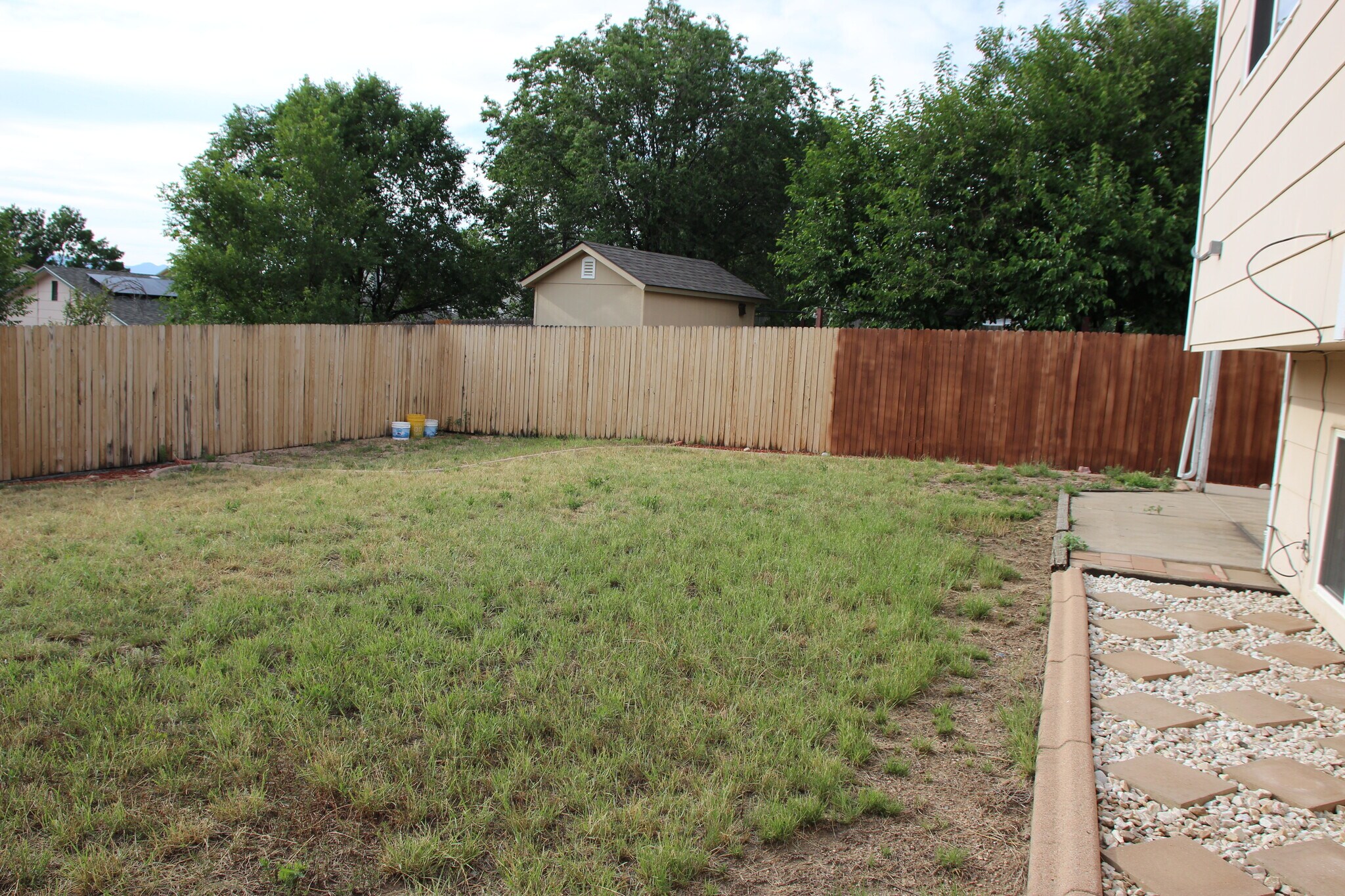 Building Photo - 6610 Parkridge Ct
