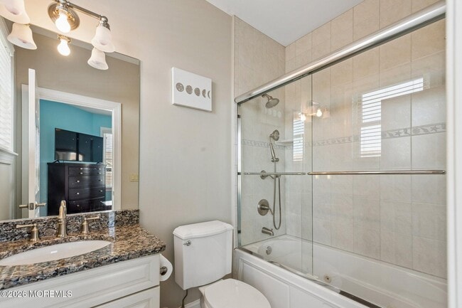Building Photo - 45 E Pampano Dr