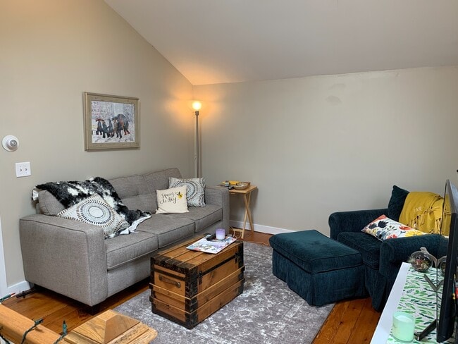 Building Photo - 767-769 South Avenue