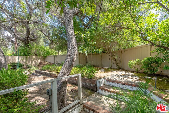Building Photo - 11410 Canton Dr