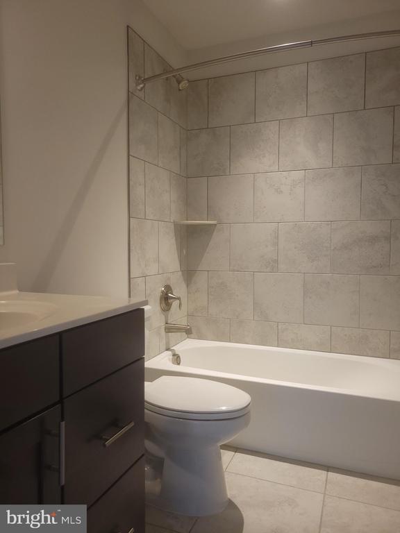 Building Photo - 7111 Tyndale Way