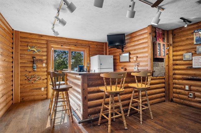 Building Photo - 322 Post Oak Dr