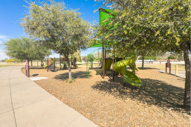 Building Photo - 2Bed/1.5Bath Condo at Cactus Rd/19th Ave! Ready for Immediate Move-In! – POOL VIEW!