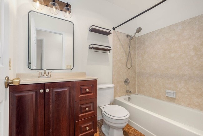 Building Photo - 14430 SE 194th St