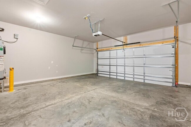 Building Photo - 142 Bottlebrush Dr