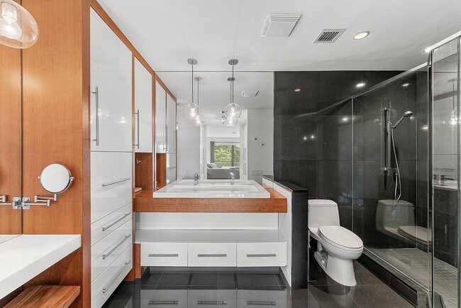 Building Photo - 3804 N Quail Ridge Dr