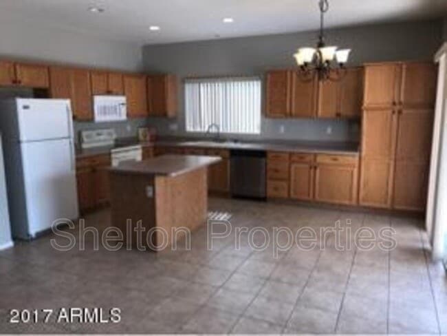 Building Photo - 7662 W Vía Del Sol