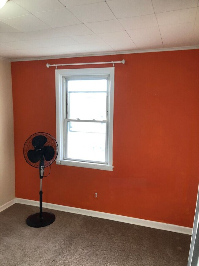 Building Photo - 618 Taft Ave