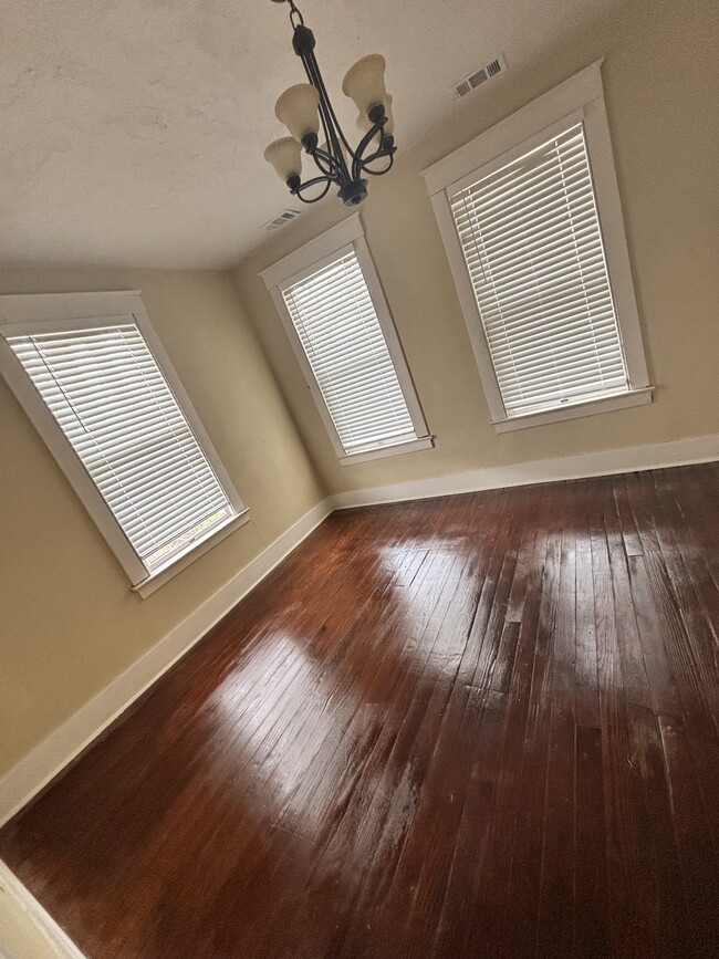 Dining room. - 1108 E 32nd St