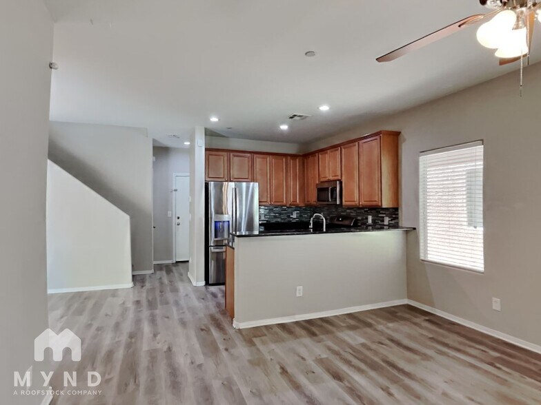 Building Photo - 7608 Tiffany Lamp Ct
