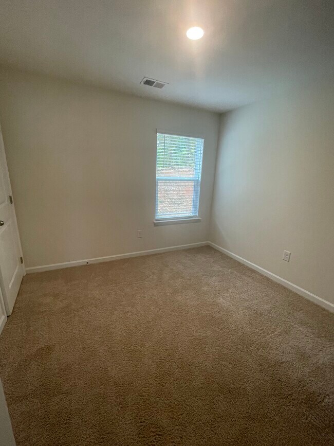 Building Photo - 206 Wanderlust Ct
