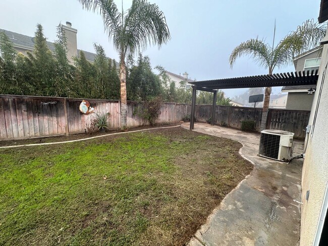 Building Photo - Nice Home For Rent